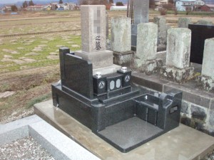 リフォーム墓地スペース　小石塔だけ使用