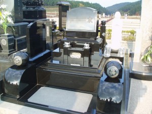 仙台泉墓園　耐震加工込み